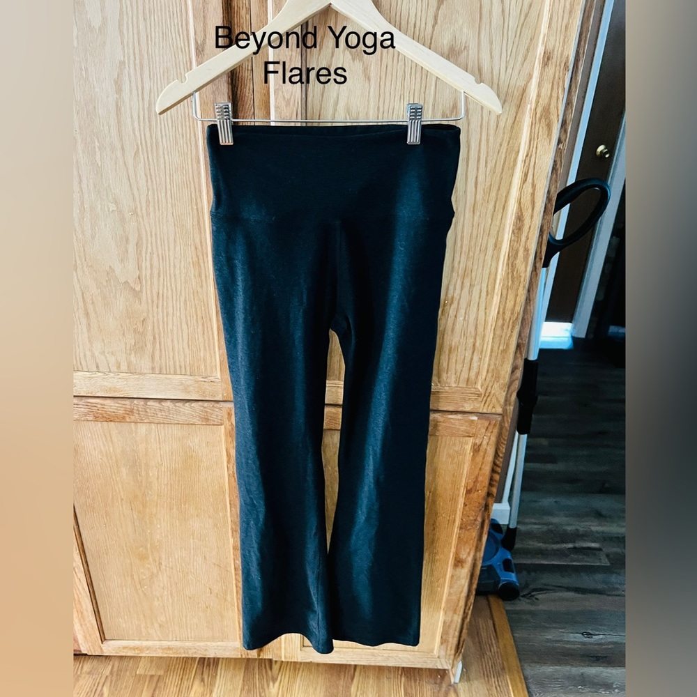 Beyond Yoga Flare Leggings